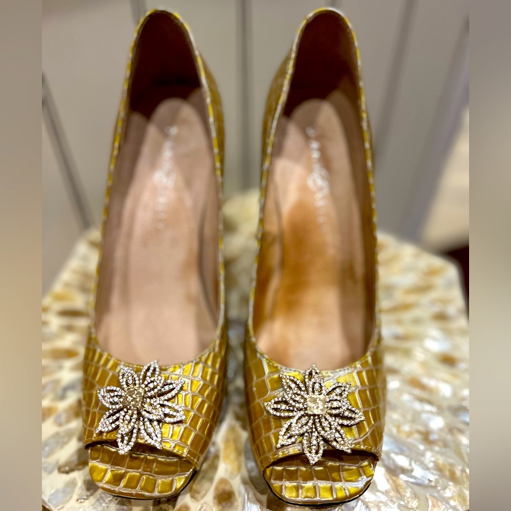 Diana Kelly Crystal Flower Open Toe Shoe